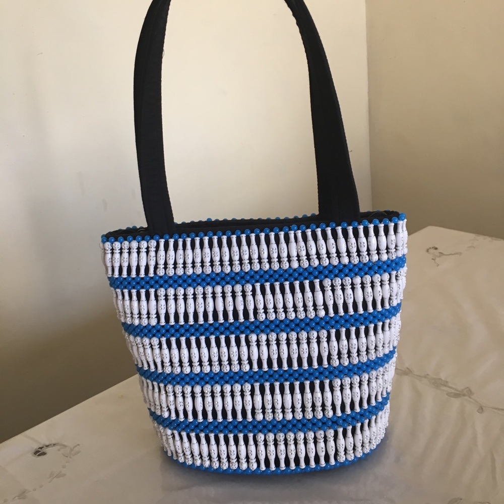 Beads shoulder bag